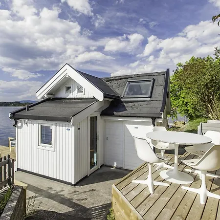 Beach House In Holiday home *