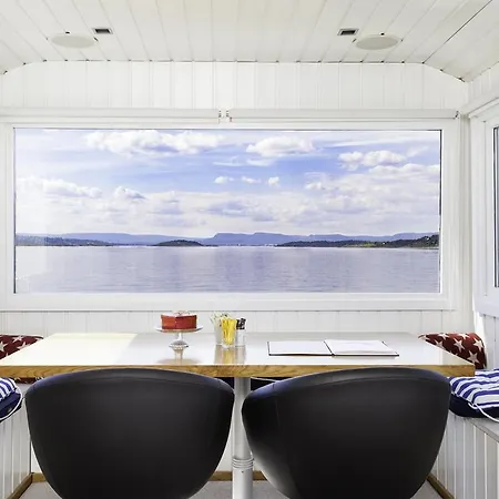 Beach House In Holiday home